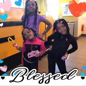 Meet your Posher, Etienne